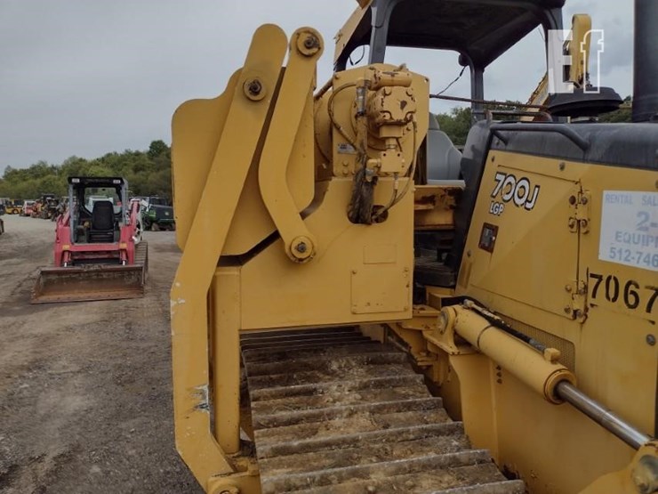 2007-deere-700j-lgp-image-39