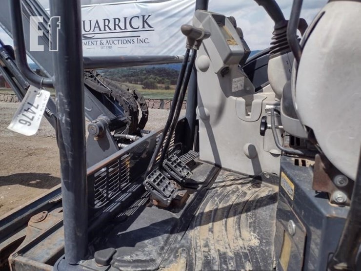 2017-deere-50g-image-11