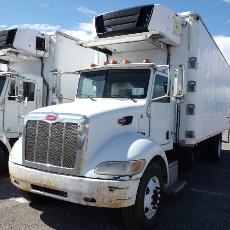2014 PETERBILT 337