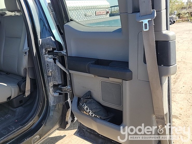 2019-ford-f150-image-23