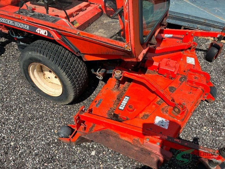 2002-kubota-f2000-image-2