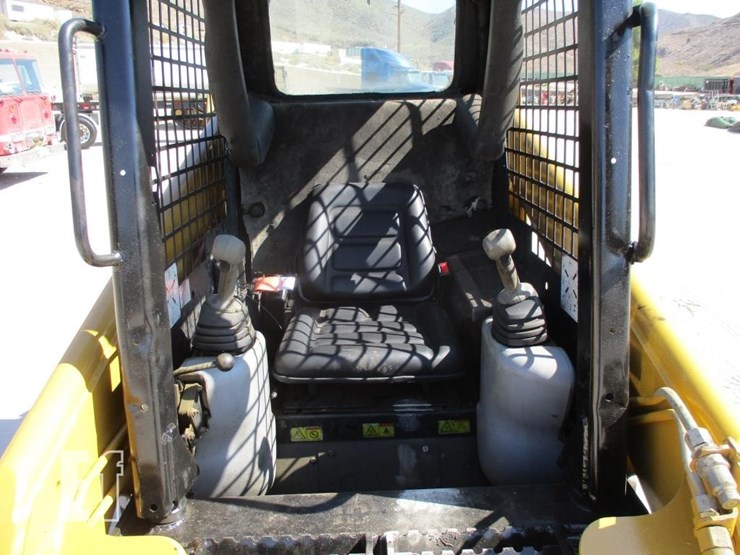 2007-caterpillar-246b-image-6