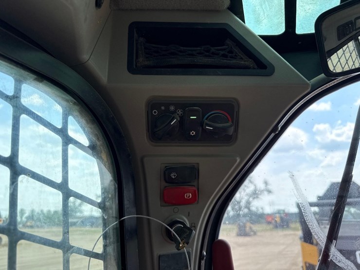 2020-caterpillar-299d3-xe-image-28