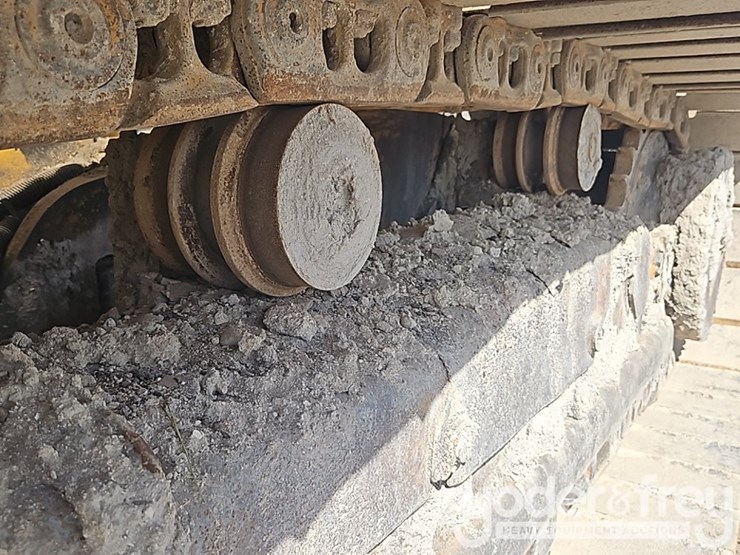 2014-caterpillar-d6k2-lgp-image-14