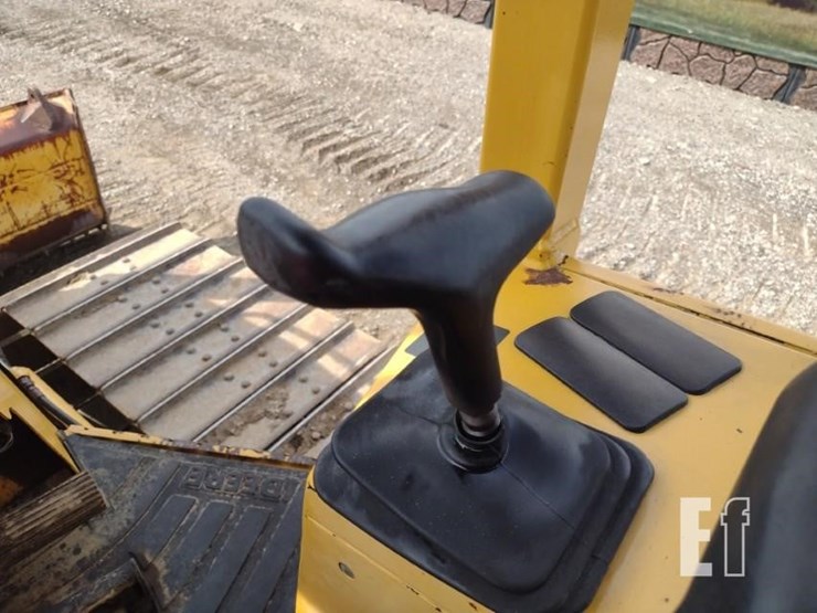 2000-deere-550h-lgp-image-10
