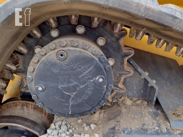 2023-deere-331g-image-28