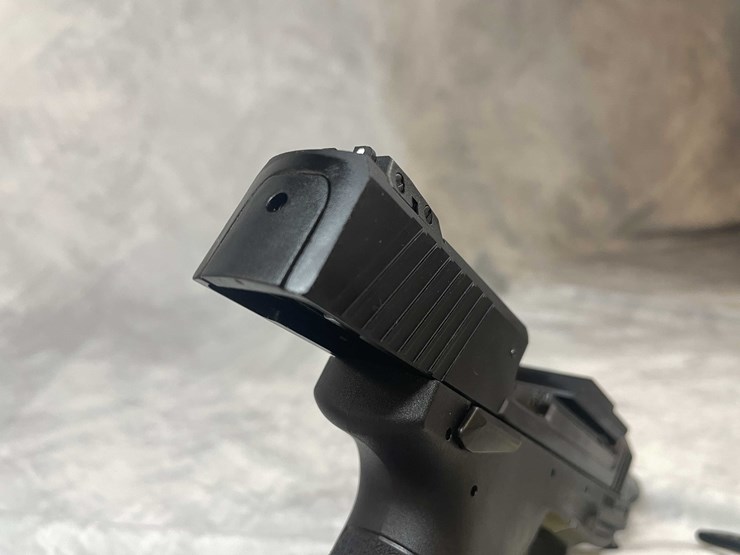 #4801-•-taurus-tx22-competition-22-lr-pistol,-sn:-1pt435457-image-14