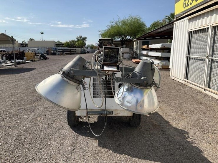 coleman-engineering-rite-lite-towable-light-tower-image-6