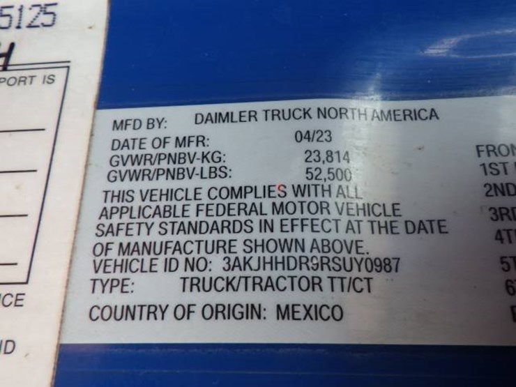 2024-freightliner-cascadia-126-image-15