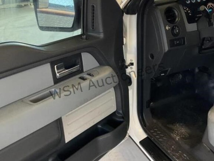 2014-ford-f150-image-25