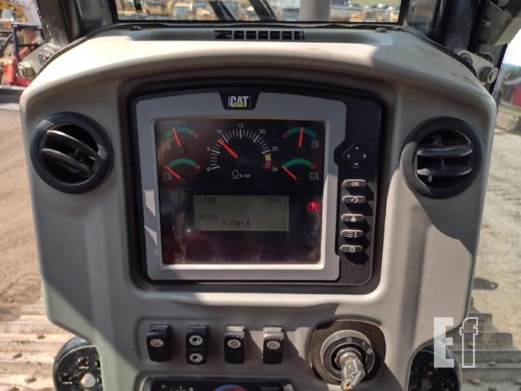 2015-caterpillar-d6n-xl-image-7