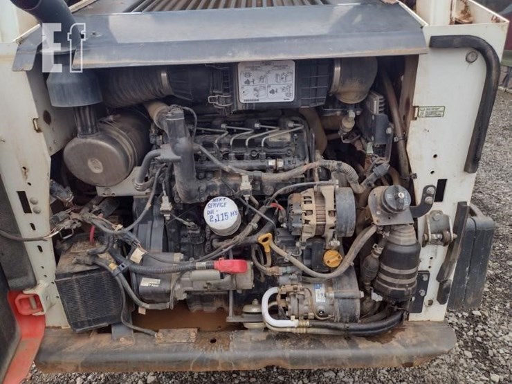 2020-bobcat-t595-image-37