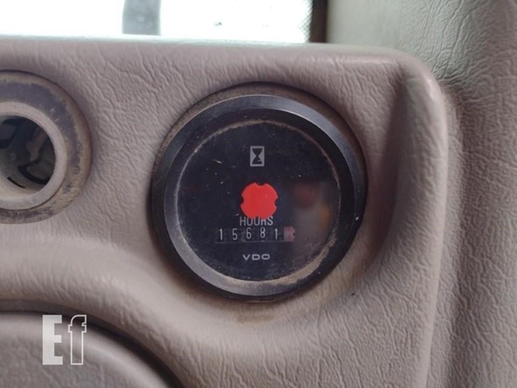2014-volvo-l90g-image-6