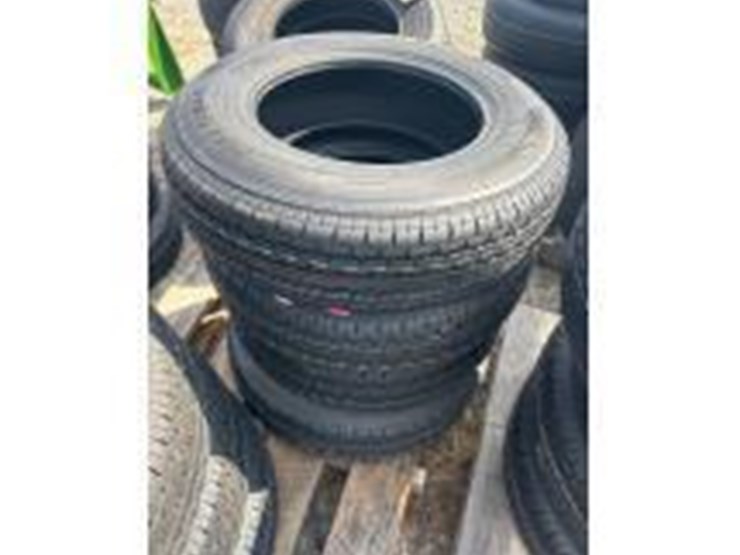 unused-set-of-4-st205/75r15-radial-trailer-tires-image-3