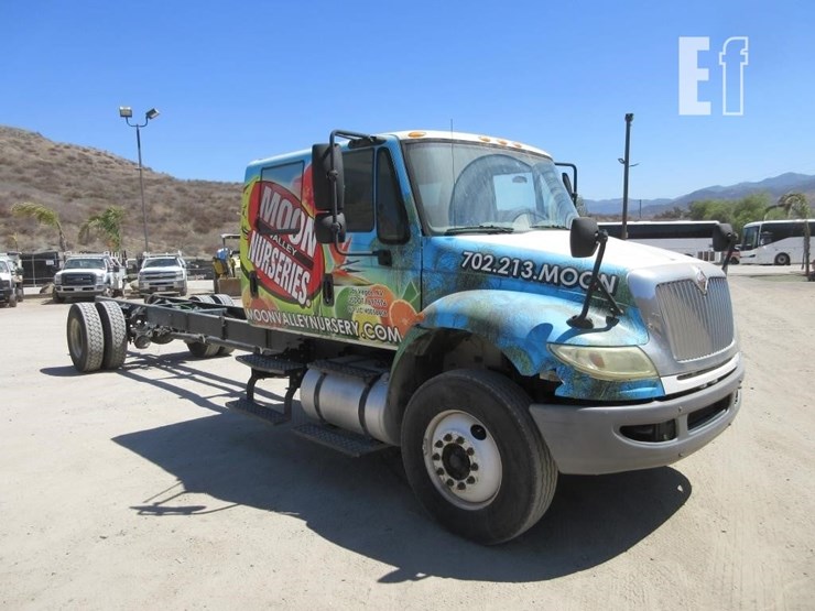 2014-international-durastar-4300-image-4