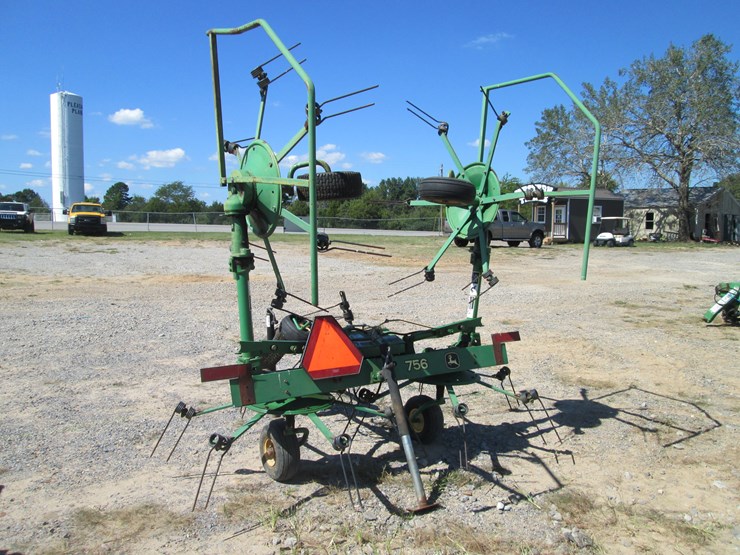 john-deere-756-image-4