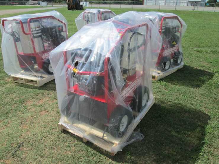#29448-•-unused-2025-magnum-4000-series-hot-water-pressure-washer-253848-image-1