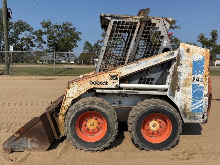 1992-bobcat-743-image-1