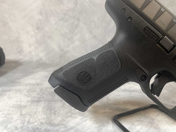 #4799-•-beretta-apx-centurion-9mm-luger-pistol,-sn:-a076450x-image-6