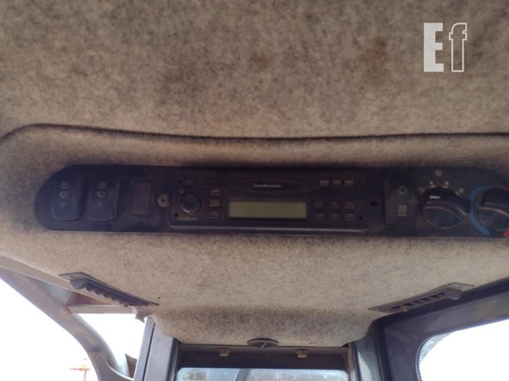 2006-deere-650j-lgp-image-9