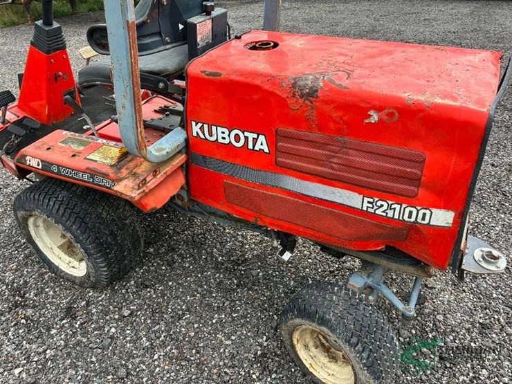 2001-kubota-f2100-image-4