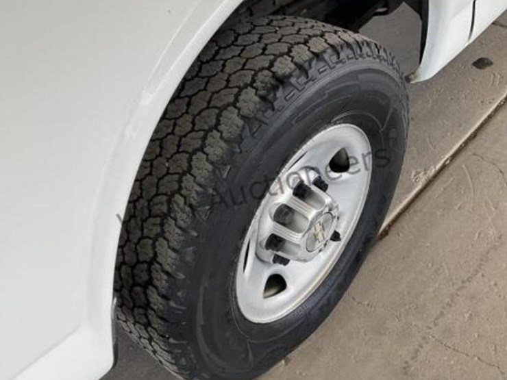2014-chevrolet-express-3500-image-8