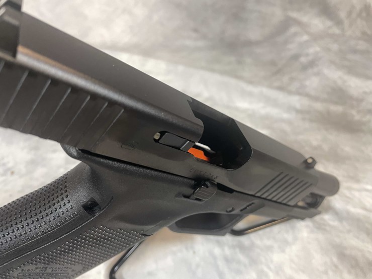 #4797-•-glock-19-gen-5-9mm-luger-pistol,-sn:-cesf248-image-13