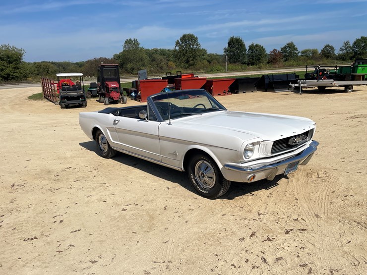#7017-•-1966-ford-mustang-convertible-(downing,-wi)-(has-wi-title)-image-3