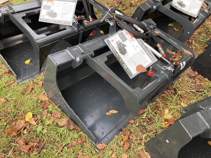 wolverine-msg-11-44w-mini-skid-grapple-bucket-image-1