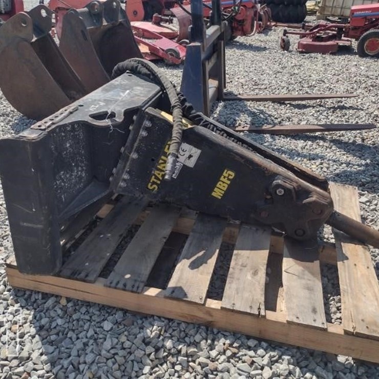 STANLEY MBF5 HAMMER FOR SKID LOADER