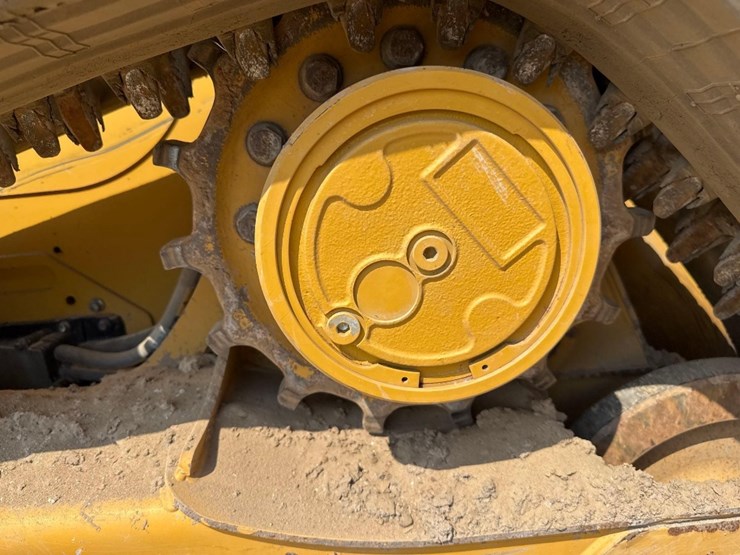 2023-caterpillar-259d3-image-9