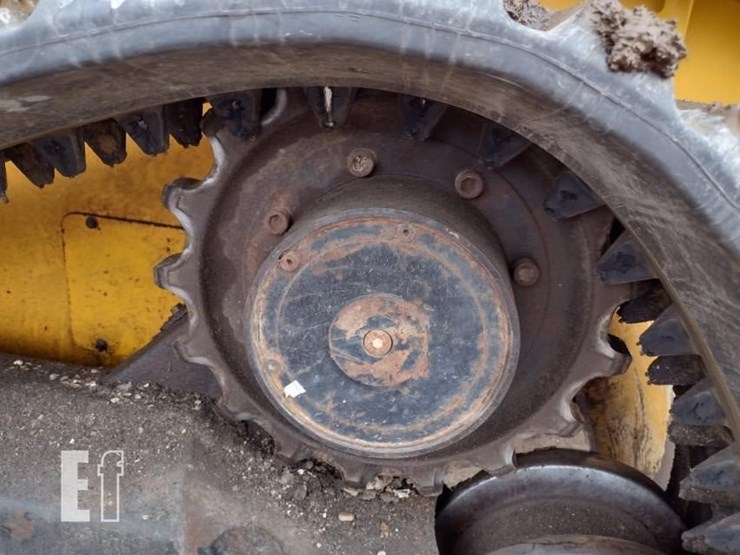 deere-329d-image-20