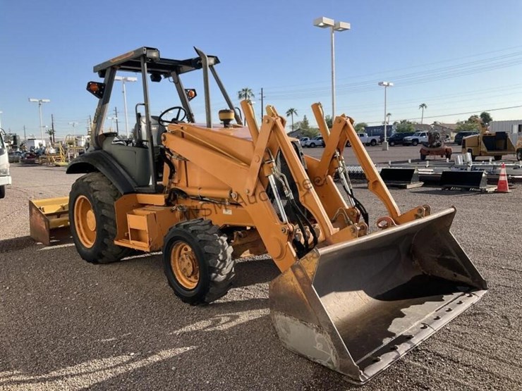 case-570xlt-skip-loader-image-4