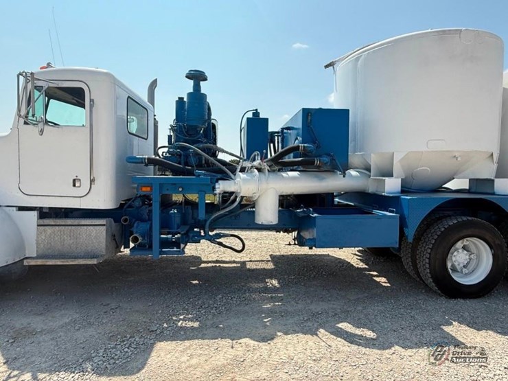 1990-peterbilt-357-image-7