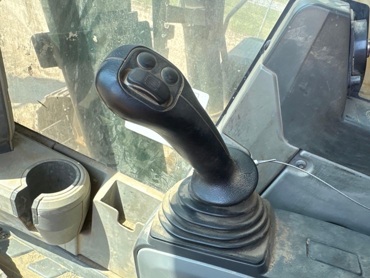 2014-caterpillar-336el-image-36