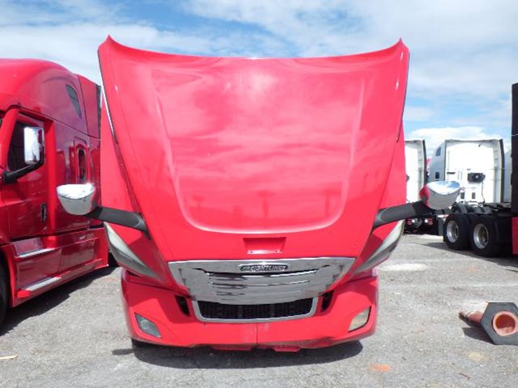 2023-freightliner-cascadia-126-image-18