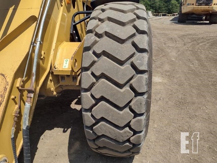 caterpillar-930g-image-21