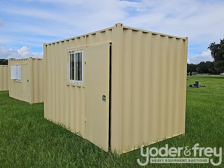 ir-12'-container,-1-side-door,-1-window-image-2