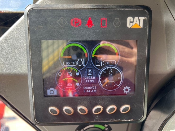 2019-caterpillar-299d2-xhp-image-35