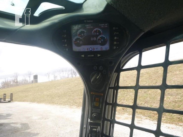 2018-bobcat-t595-image-8