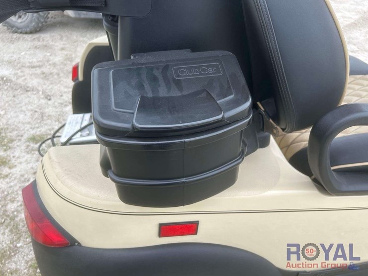 2016-club-car-image-11