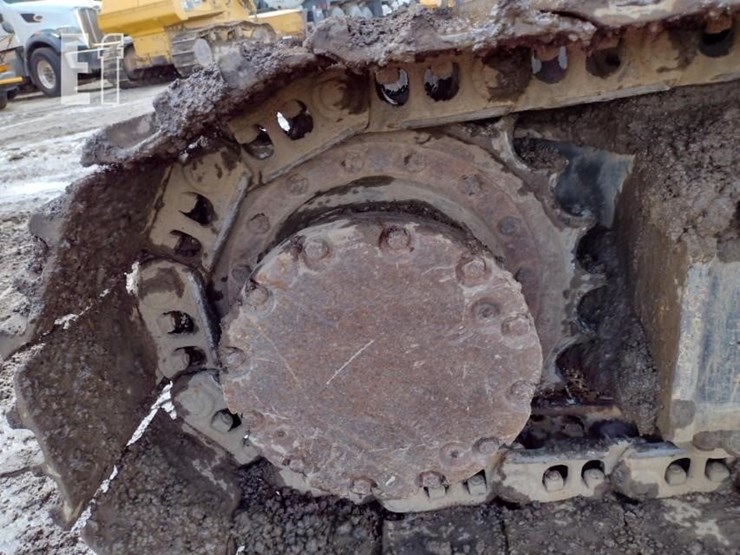 deere-120-image-22