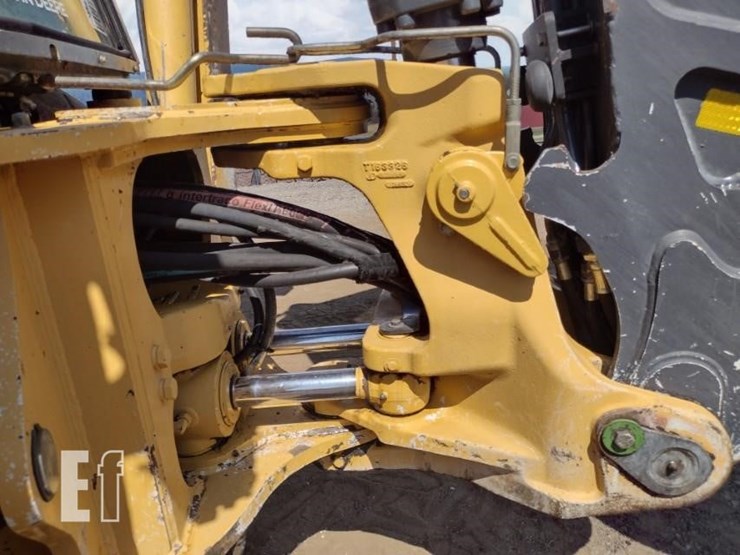 2010-deere-710j-image-30