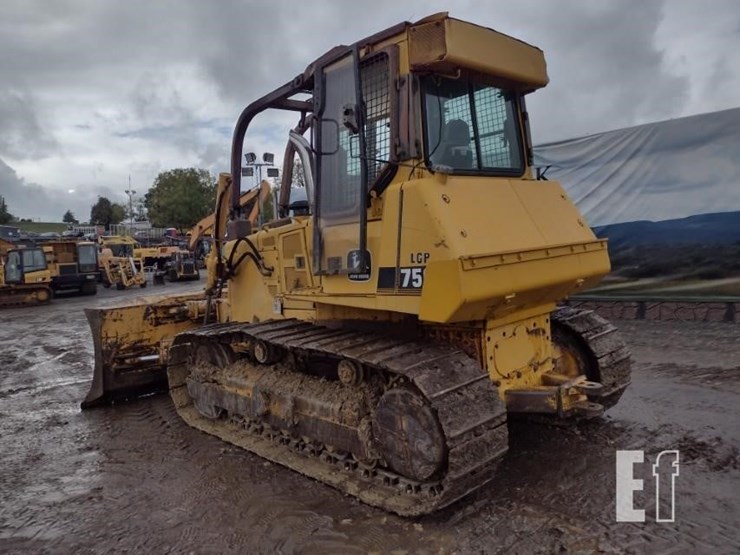 1997-deere-750c-image-43