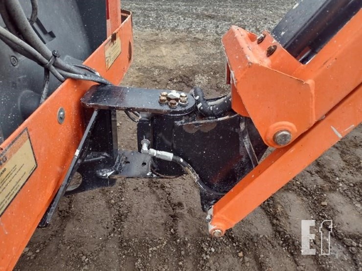 2016-jlg-340aj-image-21