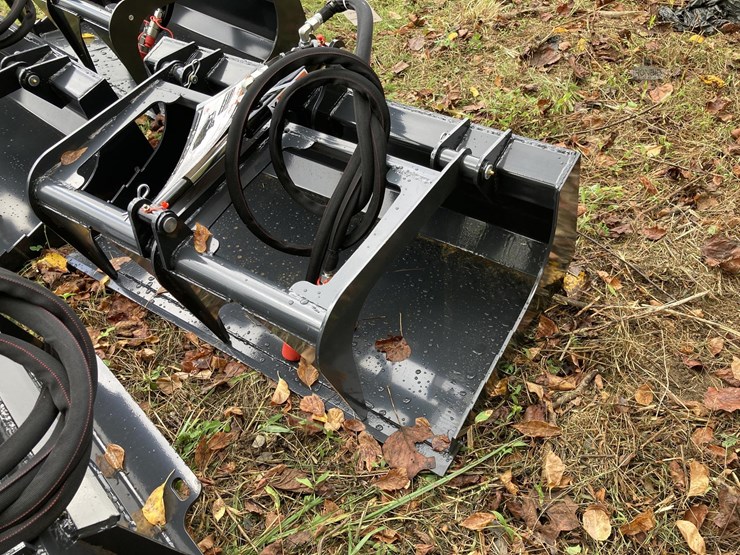 wolverine-msg-11-44w-mini-skid-grapple-bucket-image-1