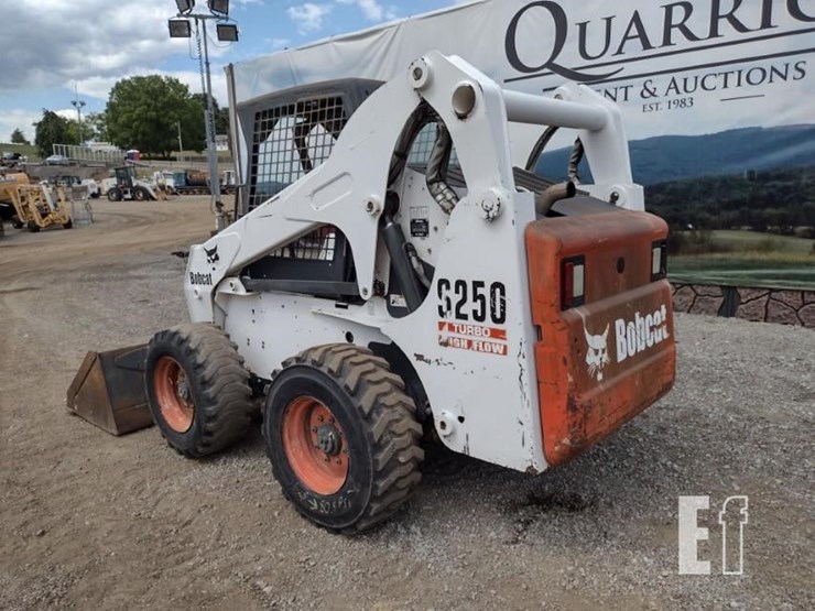 2004-bobcat-s250-image-28