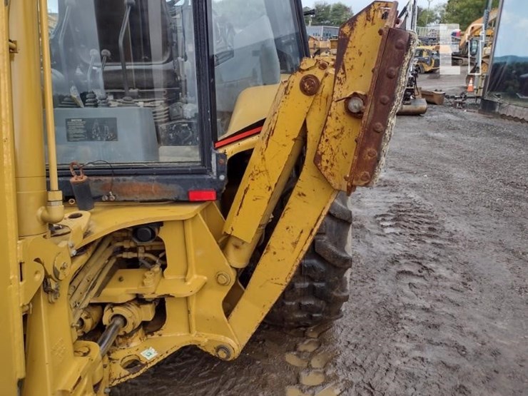 2000-caterpillar-416c-image-32
