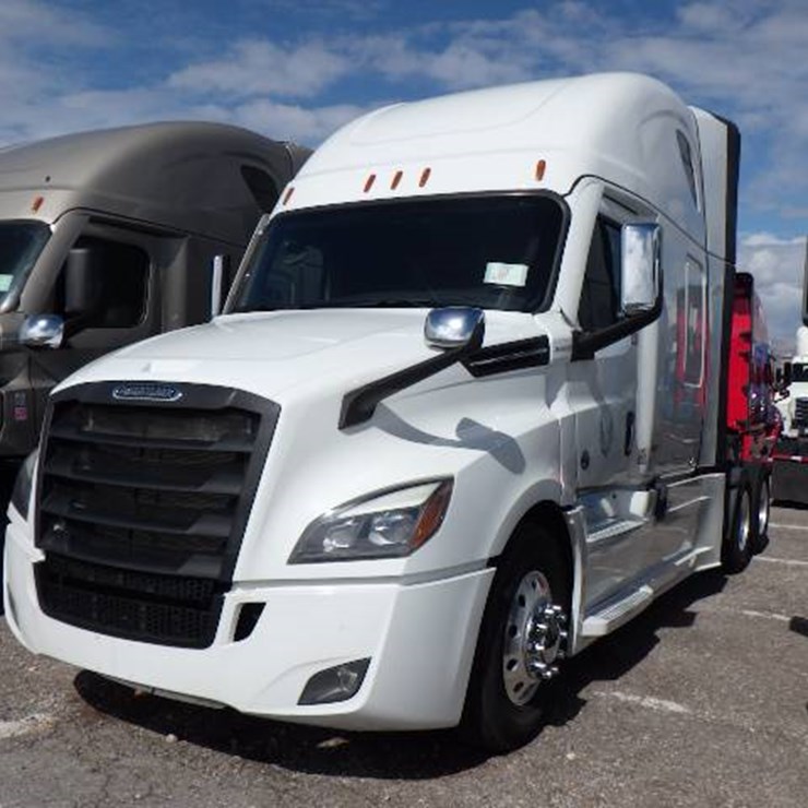 2022 FREIGHTLINER CASCADIA 126