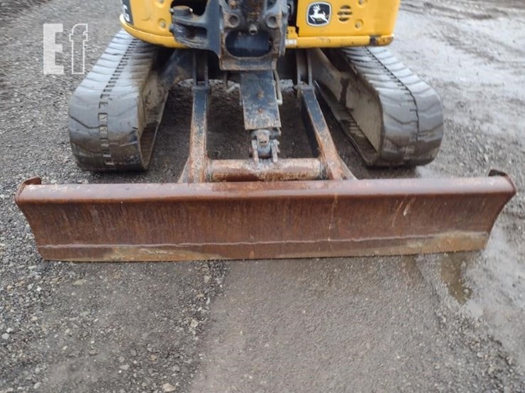 2015-deere-35g-image-19